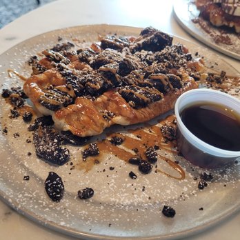 Zinneken's Belgian Waffles - Oreo and cookie butter leige waffle - Coffee & Tea Near Me - Glastonbury, Connecticut Zinneken's Belgian Waffles - Oreo and cookie butter leige waffle - Coffee & Tea Near Me - Glastonbury, Connecticut