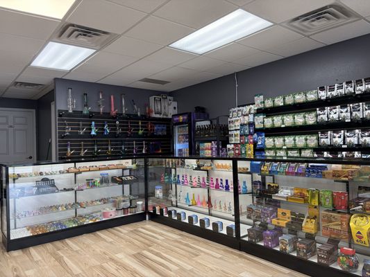 tobacco shop austin minnesota  Bloomington, MN Smoke Shop Kush Clouds Smoke Shop |