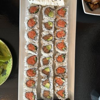Murakami - Spicy Tuna Cut Roll Salmon Avocado Cut RollSalmon Baked Crab Hand Roll with Soy Paper Eel-Avocado-Cucumber Hand Roll - Japanese Near Me - Los Angeles, California