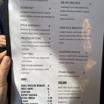 The Walnut Tavern Bar & Grill - New American Near Me - Berkeley, California
