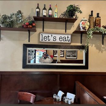 The Original Anthony's NY Pizza - Pizza Near Me - Casselberry, Florida The Original Anthony's NY Pizza - Pizza Near Me - Casselberry, Florida