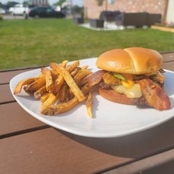 Breezy's Bistro