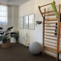 Mindful Health SLO - Physical Therapy treatment room