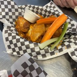 Upper Deck - Buffalo wings