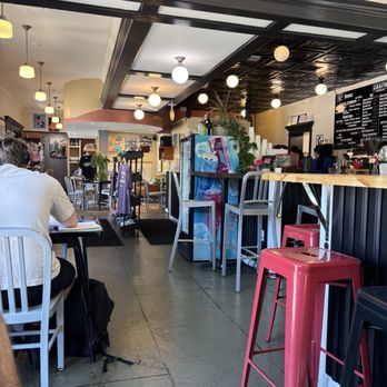 Grafik Coffee - Cafes Near Me - Portsmouth, Rhode Island