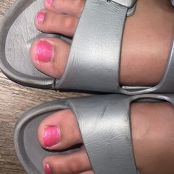 T Nails Salon & Spa