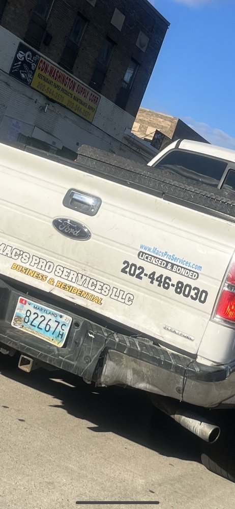 Slide of Macs Pro Services