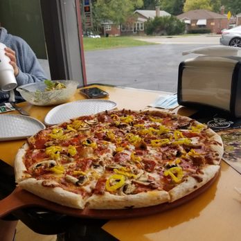 Pizza World - Pizza Near Me - Shrewsbury, Missouri Pizza World - Pizza Near Me - Shrewsbury, Missouri