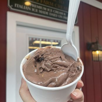 Plasko's Farm - Ice Cream & Frozen Yogurt Near Me - Trumbull, Connecticut