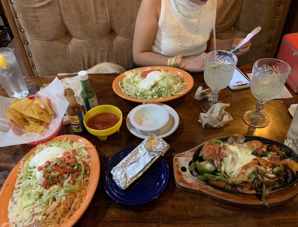 Social spots from Mi Pueblo