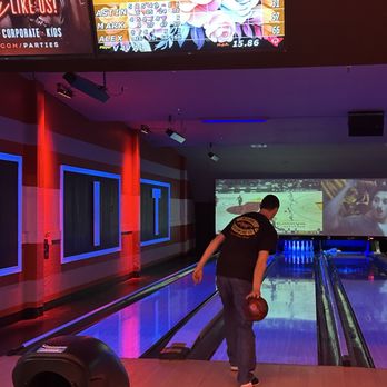 Bowlero Fullerton - AdOg goin at a frame - Venues & Event Spaces Near Me - Fullerton, California