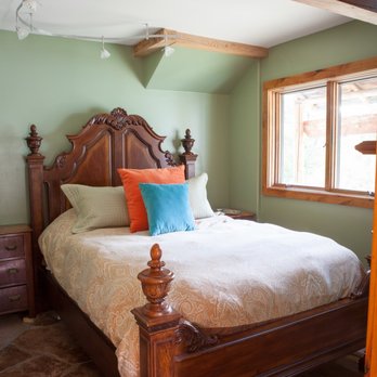 Casa Colorado - downstairs bedroom at the Casita - Bed & Breakfast Near Me - Black Hawk, Colorado Casa Colorado - downstairs bedroom at the Casita - Bed & Breakfast Near Me - Black Hawk, Colorado