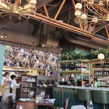 Mio Modo - Inside - Italian Near Me - St. Charles, Illinois Mio Modo - Inside - Italian Near Me - St. Charles, Illinois