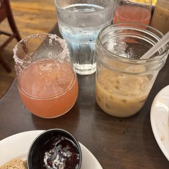 Rosie's Place - Raspberry Lime Mimosa & White Mocha Latte - Breakfast & Brunch Near Me - Noblesville, Indiana