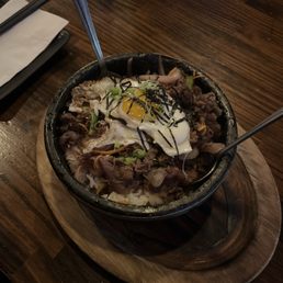 Stone Pot Beef Fried Rice