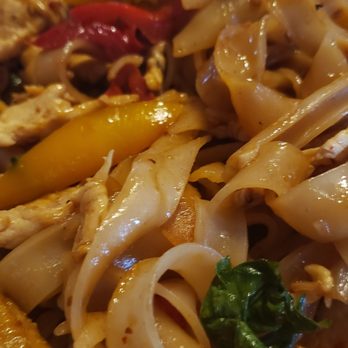 Thai Thai - Drunken noodles with chicken, medium spice - Thai Near Me - Rapid City, South Dakota Thai Thai - Drunken noodles with chicken, medium spice - Thai Near Me - Rapid City, South Dakota
