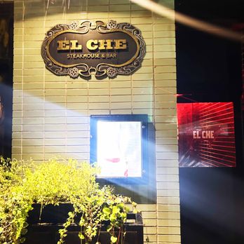 El Che Steakhouse & Bar - Welcome In! - Argentine Near Me - Chicago, Illinois