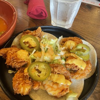 Palette 22 - Chili Shrimp Taco - Bars Near Me - Arlington, Virginia