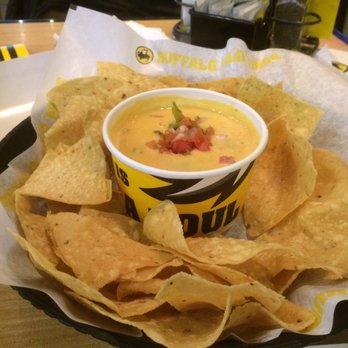 Buffalo Wild Wings - Queso dip - Chicken Wings Near Me - Tijuana, BCN