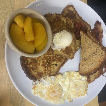 Country Deli - Peach special with gluten free French toast - Delis Near Me - Media, Pennsylvania Country Deli - Peach special with gluten free French toast - Delis Near Me - Media, Pennsylvania