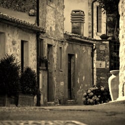 Locanda La Pieve - Tiny street of the Village