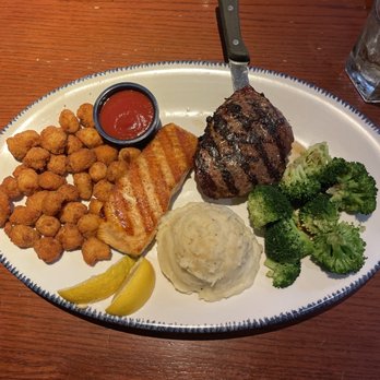 Red Lobster - Steak  7 oz. Sirloin Salmon (Lunch/Half) Bay Scallops - Seafood Near Me - San Jose, California
