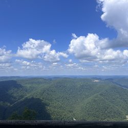 Kingdom Come State Park - Clear views of beautiful mountain ranges!