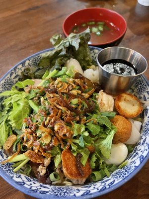 Hên Vietnamese Restaurant by null