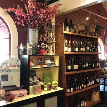 Dry Creek General Store - Wines - Delis Near Me - Healdsburg, California