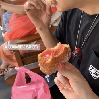 Leonard's Bakery - Guava ! - Bakeries Near Me - Honolulu, Hawaii