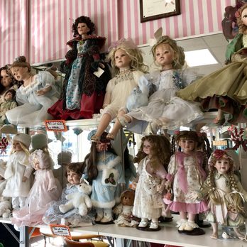 Goody Goody Gum Drop Candy Kitchen - Creepy? - Candy Stores Near Me - Wisconsin Dells, Wisconsin