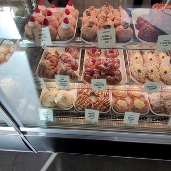Bonrue Bakery - Bakeries Near Me - St George, Utah Bonrue Bakery - Bakeries Near Me - St George, Utah