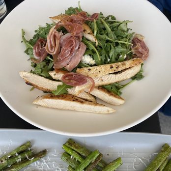 Whiptail - Grilled chicken arugula salad - Beer, Wine & Spirits Near Me - Rio Rancho, New Mexico