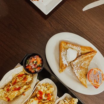 Emmily's - Corned beef hash, French toast, and carnitas breakfast tacos - American Near Me - Johnston, Rhode Island