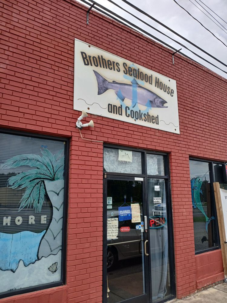 Brothers Seafood House Logo