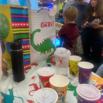 Chuck E. Cheese - Party - Pizza Near Me - Henderson, Nevada Chuck E. Cheese - Party - Pizza Near Me - Henderson, Nevada
