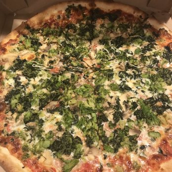 Big Apple Pizza - Large Pie w/ Spinach, Broccoli & Mushrooms - Pizza Near Me - Kenilworth, New Jersey