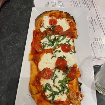 Drakes - Margherita Flatbread - New American Near Me - San Carlos, California Drakes - Margherita Flatbread - New American Near Me - San Carlos, California