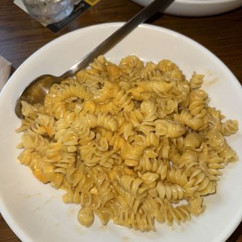 California Pizza Kitchen - KIDS CURLY MAC 'N' CHEESE - Pizza Near Me - Honolulu, Hawaii California Pizza Kitchen - KIDS CURLY MAC 'N' CHEESE - Pizza Near Me - Honolulu, Hawaii