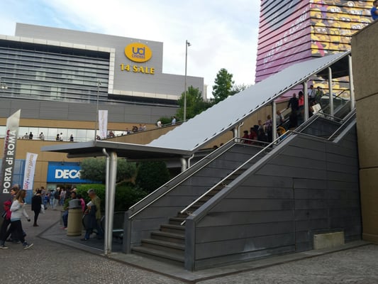 Shopping Mall Porta di Roma by null