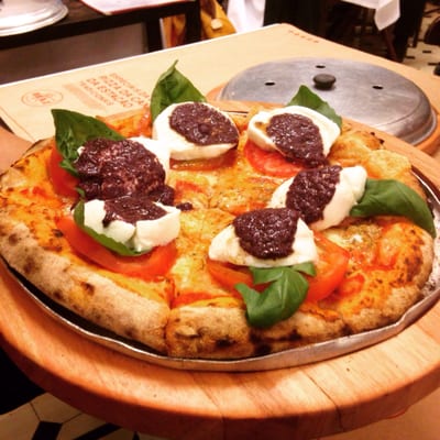 Bráz Pizzaria by null
