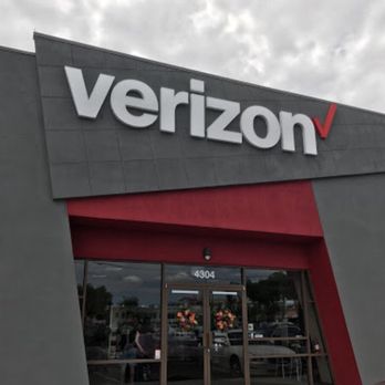 Verizon - Verizon Store Front (43rd Ave. & Bell Rd., Phoenix, AZ) - Mobile Phones Near Me - Glendale, Arizona