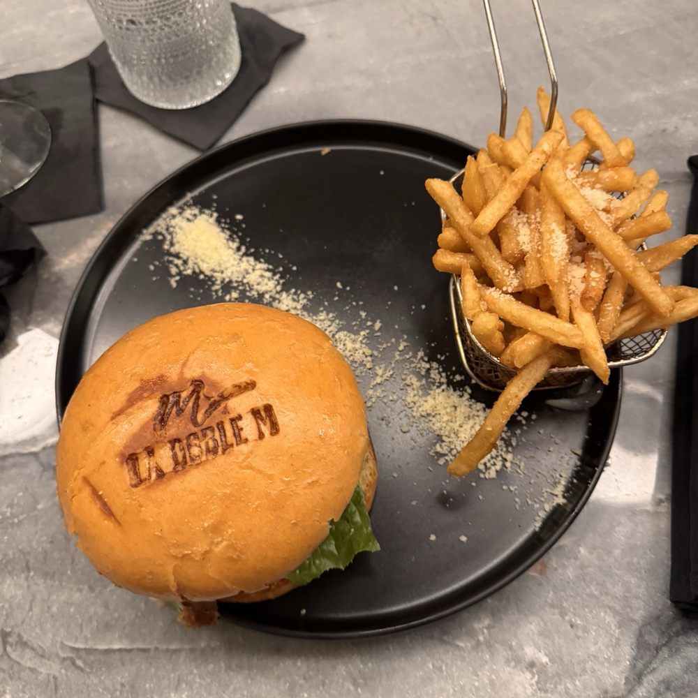 La Doble M Restaurant & Bar - Same burger - Mexican Near Me - McAllen, Texas La Doble M Restaurant & Bar - Same burger - Mexican Near Me - McAllen, Texas