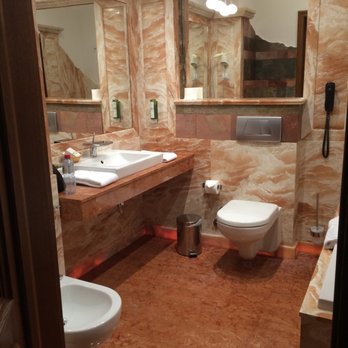 Hotel Rubinstein - Fancy bathroom - Hotels Near Me - Kraków, Massachusetts