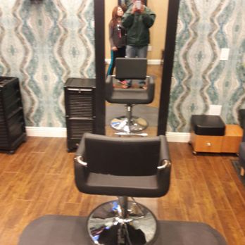 Queen Beauty Salon - Hair Salons Near Me - Garden Grove, California