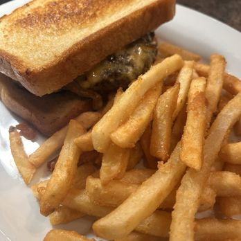 Post - American Eatery - Patty Melt and fries - American Near Me - Hudson, Wisconsin Post - American Eatery - Patty Melt and fries - American Near Me - Hudson, Wisconsin