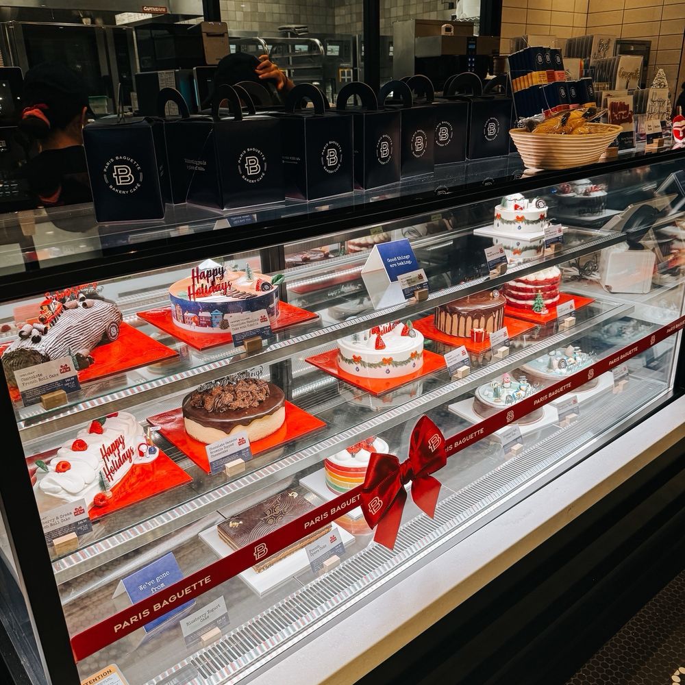 Paris Baguette - Cakes by register - Bakeries Near Me - Roseville, Minnesota Paris Baguette - Cakes by register - Bakeries Near Me - Roseville, Minnesota