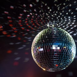 Bar de la Musique - Bola disco.