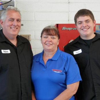 Robert's Car Care - Other shops may claim to be family owned and operated, we are the real deal. Your neighborhood auto repair. - Auto Repair Near Me - Youngtown, Arizona Robert's Car Care - Other shops may claim to be family owned and operated, we are the real deal. Your neighborhood auto repair. - Auto Repair Near Me - Youngtown, Arizona