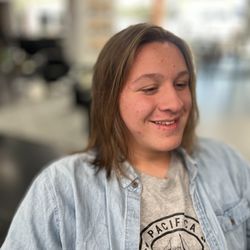 Bespoke Hair - Mid-length shag cut